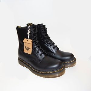 Original Doc Martin combat boots black